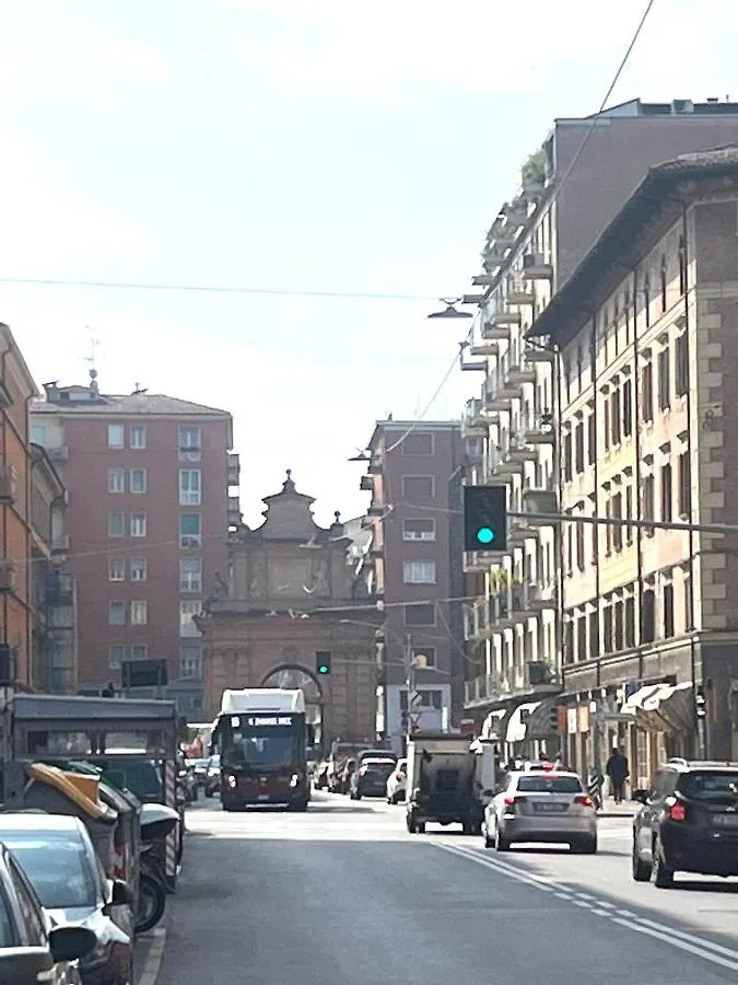Sweet Home 051 Bologna 0*,  Italia